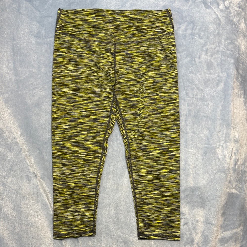 Fabletics Women's Patterned Cropped Leggings
